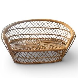 Vintage Wicker Rattan Peacock bench Fan Back Woven Tan Doll Teddy Plant stand